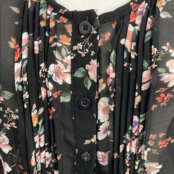 Point Zero Black Pink Floral Button Down Pleated Font & Back Tie at Back Size M - Picture 9 of 11